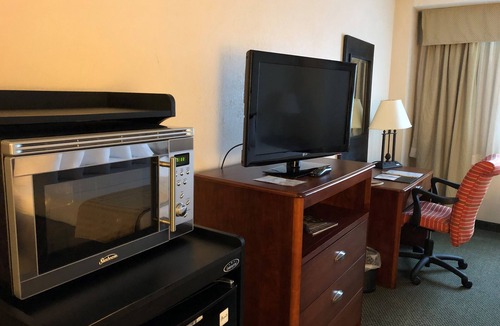 Frankfort Hotel | Capital Plaza Hotel