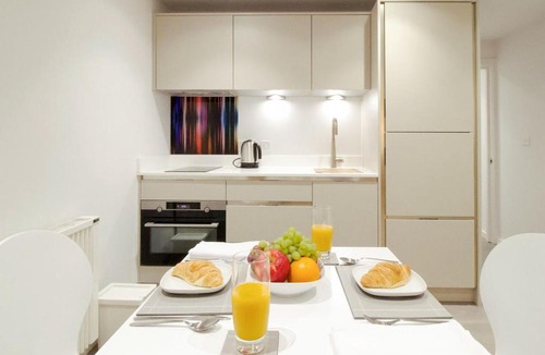 Winchester House | Capitol Apartment