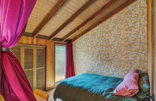 Salem House | Capitol Cabin