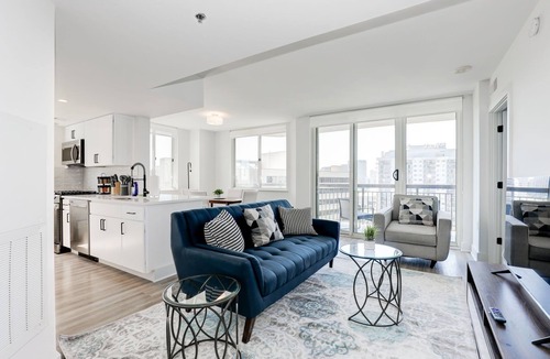 Crystal City Apartment | Capitol Convenience 2BR Luxury, Minutes from DC