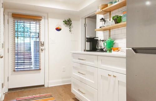 Southeast Apartment | Capitol Hill Studio - Sub/Walkscore/W/D