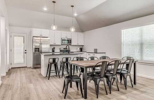 Central Oklahoma City House | Capitol View Cottage | Close to OU Health & Downtown