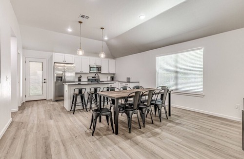 Central Oklahoma City House | Capitol View Cottage | Close to OU Health & Downtown