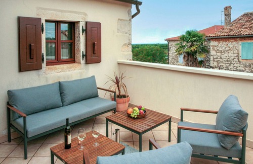 Radini Apartment | Capo Malvazija by Interhome
