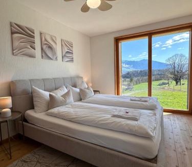 Zwieselberg Apartment | CapoBnB Bergpanorama, nahe Interlaken & Thuner See