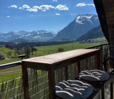 Zwieselberg Apartment | CapoBnB Bergpanorama, nahe Interlaken & Thuner See