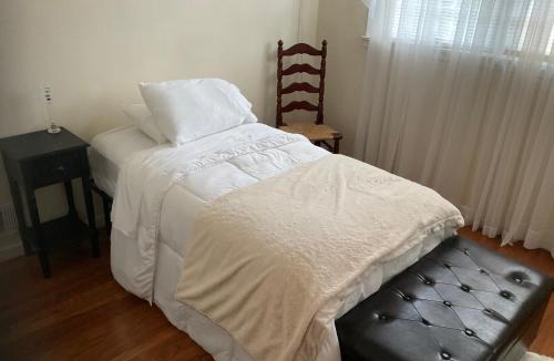 Keansburg Hotel | Cappuccio Hotel