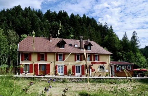 Saint-Pierre-de-Chartreuse Hotel | Caprice du Guiers la Joceane