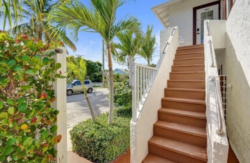 Mango Groves Apartment | Capri