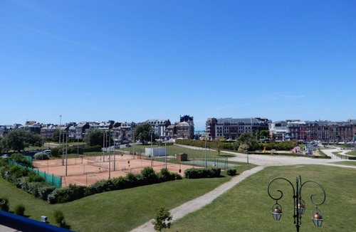 Mers-les-Bains Apartment | CAPRICES DE MER Apartment 1 to 2 pers with view 300 m beach large bed