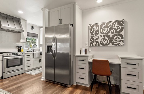 Northport House | Capstone Manor Luxe Design 3bd2ba Central yet Tranquil