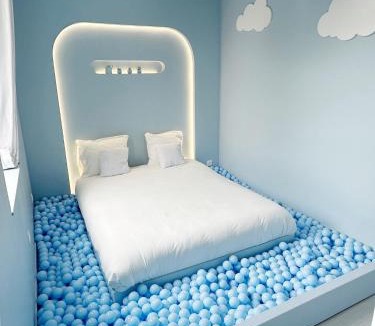 Roubaix Villa | Capsule ciné glisse - cinéma - spa balnéo - garage