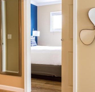 Alexandria Bay Hotel | Capt Thomson's Resort