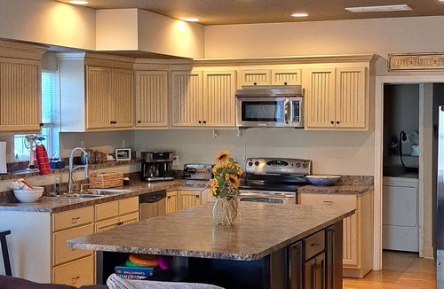 Wedowee House | Captain Bob's Lake House