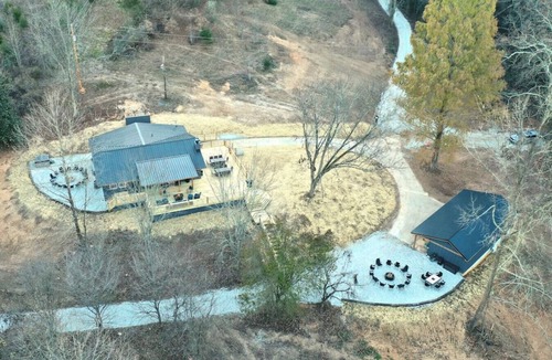 Speedwell House | Captain Brown's Lake Escape on Norris Lake