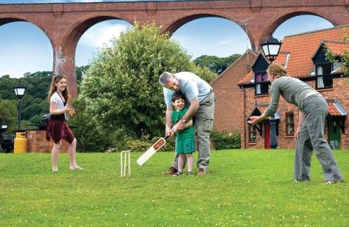 Whitby Resort | Captain Cooks Haven