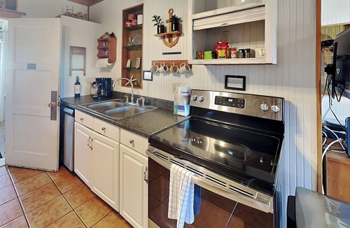 Rockport House | Captain Dave's | Private, Lighted Fishing Pier!