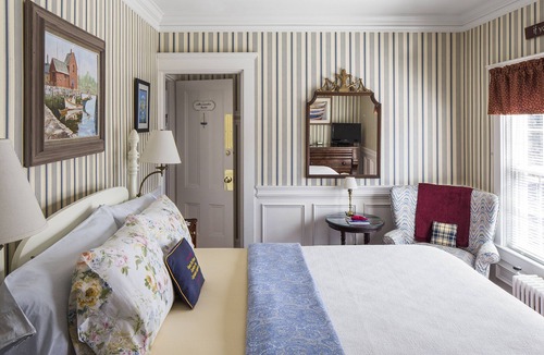 Centerville Bed & Breakfast | Captain David Kelley House Bed & Breakfast