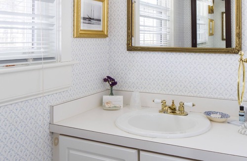 Centerville Bed & Breakfast | Captain David Kelley House Bed & Breakfast