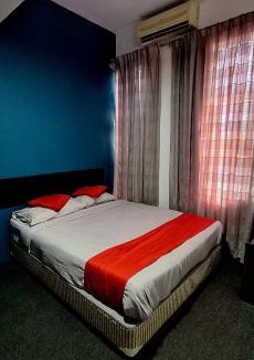 Taman Acheh Jaya Hotel | Captain Hotel Cafe & Bistro