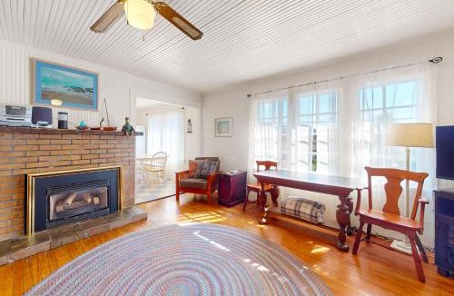 Cannon Beach House | Captain John's Cannon Beach