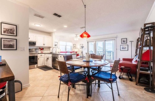 Ocean Cay Condo | Captain`s House A2