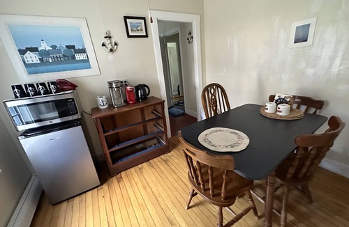 Bath House | Captain's House 2BR Guest Suite. Discover the authenticity & best value in Bath!