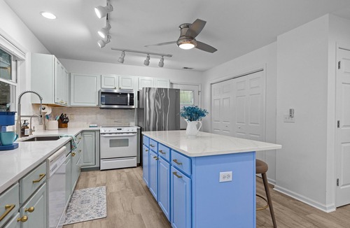 Atlantic Beach House | Captain’s Quarters - Private Beach Access!