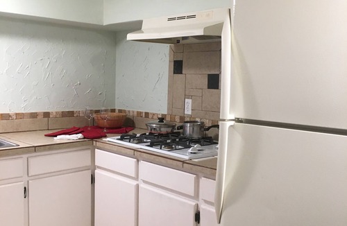 Elephant Butte House | Captain's Quarters: Home on 1/2 acre, pets okay, circle drive, new Trex deck.