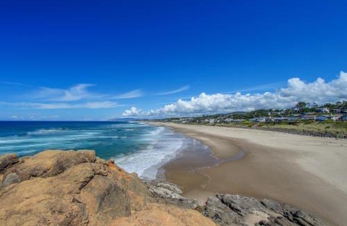 Depoe Bay House | Captain's Quarters and Cabins