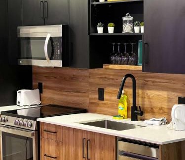 Downtown Halifax Apartment | Captain's Quarters, Downtown, AC, Unit 502