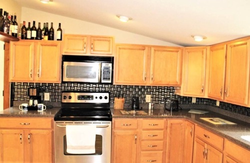 Maryland Apartment | Captain's Quarters -Goodyear Lake near Cooperstown