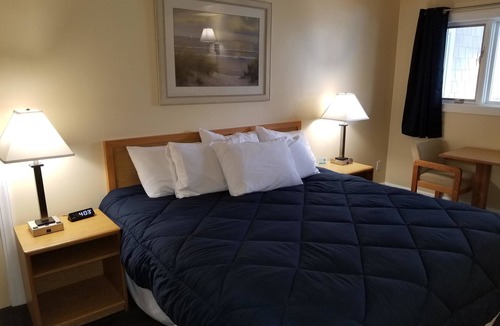 Saugatuck Hotel | Captain's Quarters Motel