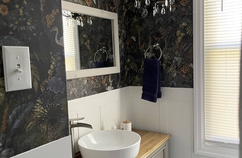 Leeds Point Bed & Breakfast | Captain's Quarters Private Studio w full bath West Creek LBI Tuckerton