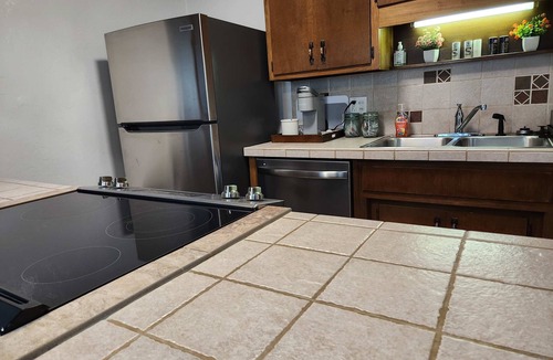 Tallahassee Apartment | Captain's Quarters-Highly Rated 2.5 mi. toCapital!