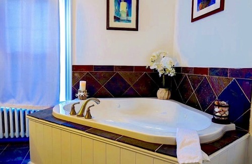 Boothbay Harbor Bed & Breakfast | Captain Sawyer's Bed & Breakfast