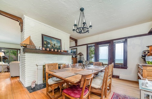 Benton Harbor House | Captain's Quarters