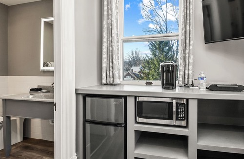 Hermann Bed & Breakfast | Captain Wohlt Inn Bed & Breakfast