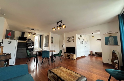 Fecamp Apartment | Captain YOO - Terre Neuvas - Suite du Capitaine sur le Port