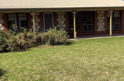 Goolwa Cottage | Captains Cottage. Pet Friendly . B/B. Free Wifi