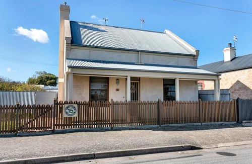 Goolwa House | Captains Quarters Goolwa