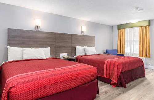 Eastham Hotel | Captains Quarters Motel & Conference Center