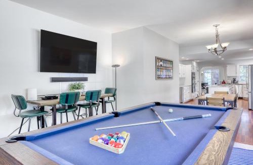 Round Hill Village House | Captains Quarters Retreat