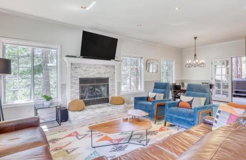 Round Hill Village House | Captains Quarters Retreat