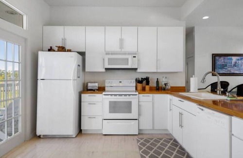 Waveland House | Captains Quarters