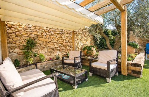 La Bisbal del Penedes Villa | Captivating Villa in the Vineyards close to Sitges