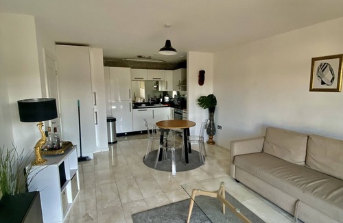 Belvedere Apartment | Captivating 1-Bed Apartment Greater London