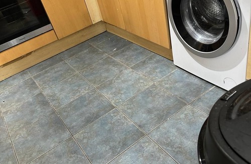 Canary Wharf Apartment | Captivating 1-Bed Apartment in London