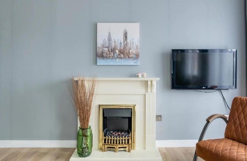 Chatham Apartment | Captivating 2-Bed Apartment in Chatham