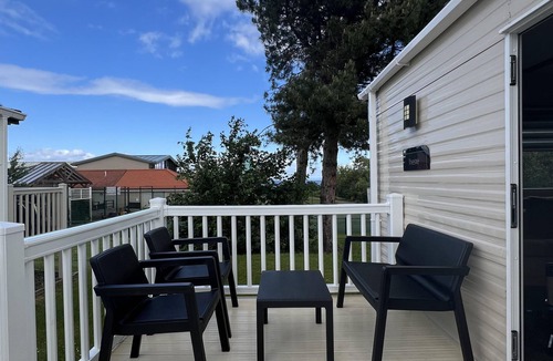 Port Seton Cabin | Captivating 3-Bed Caravan Seton Sands